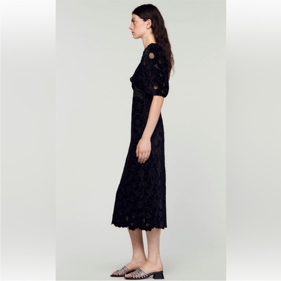 Sandro Ellen Velvet Scallop Maxi Black Noir Floral
Black Dress size 40/10 NWOT - Picture 6 of 16